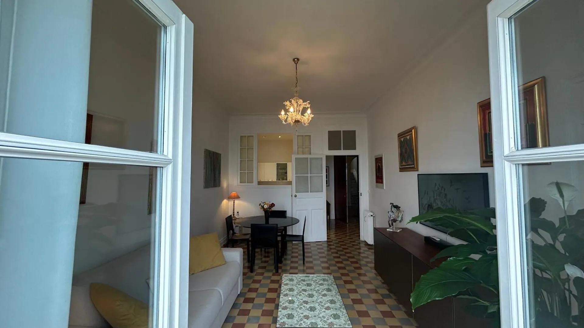 Ancien Palace 4Couchages Vue Mer Menton Apartmán